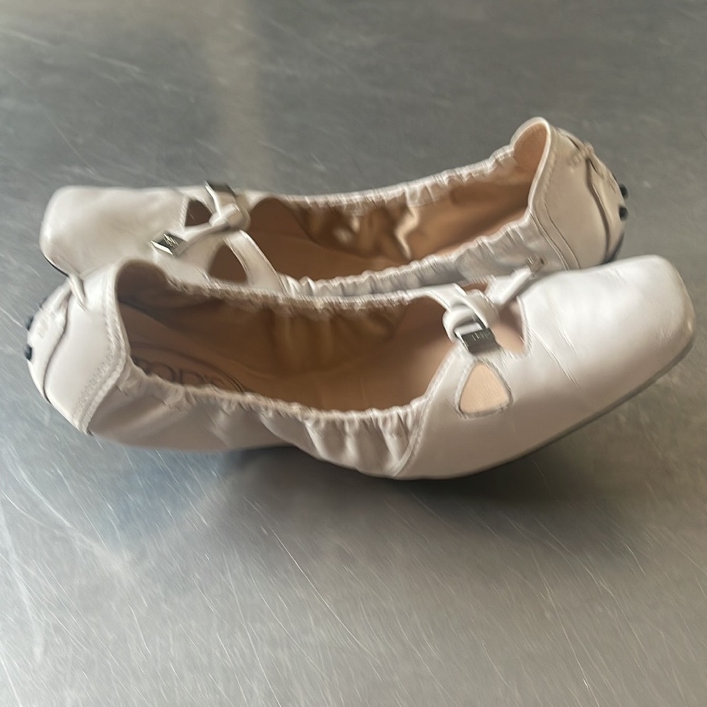 TOD'S "Degas W. Ballerina Tassel" Shoes - Picture 7 of 16